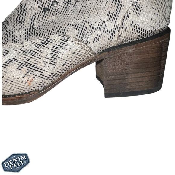 FREE BIRD Women’s SADIE BOOTIES/Boots IN WHITE PYTHON | PRELOVED!! - Picture 8 of 13